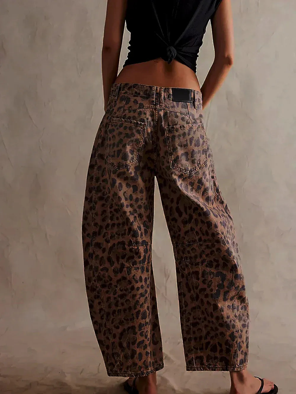 Washed High Rise Baggy Cropped Jeans for Women